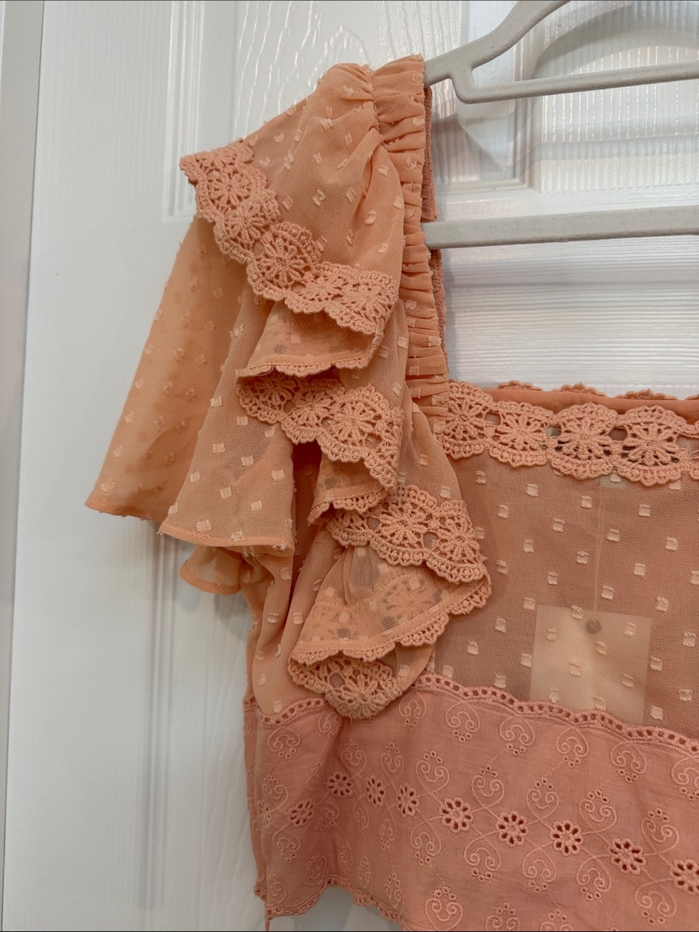 Hope & Ivy Broderie Frill Sleeve Peach Crop Top - Picture 8 of 14